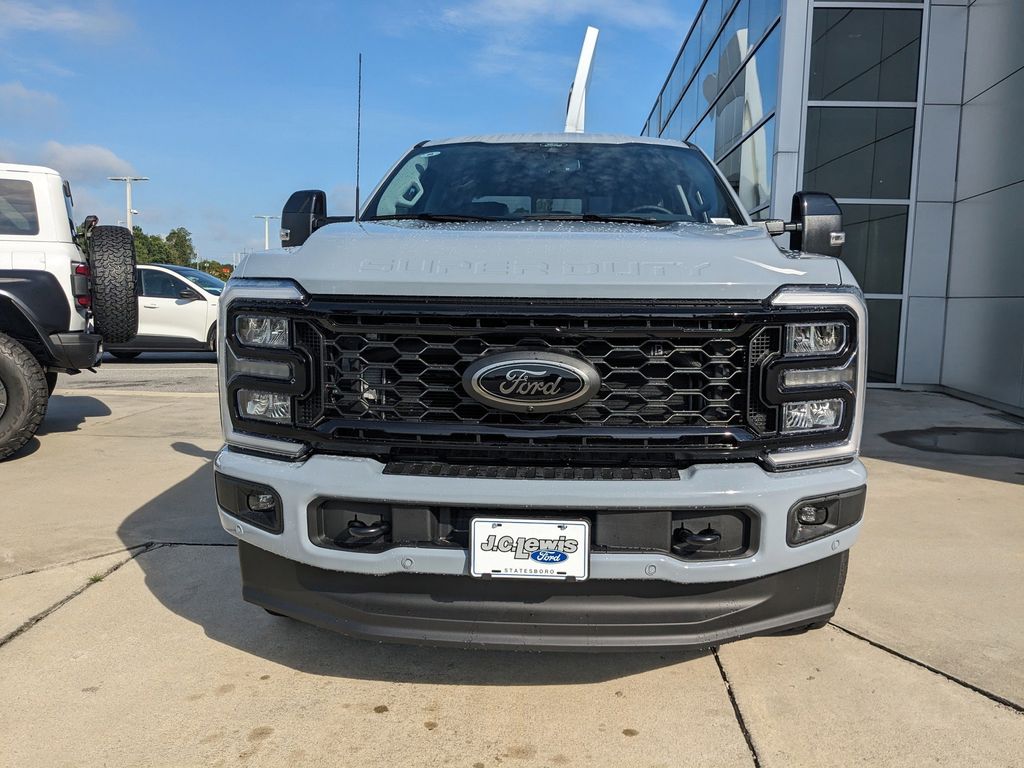 2025 Ford F-250 Super Duty Lariat
