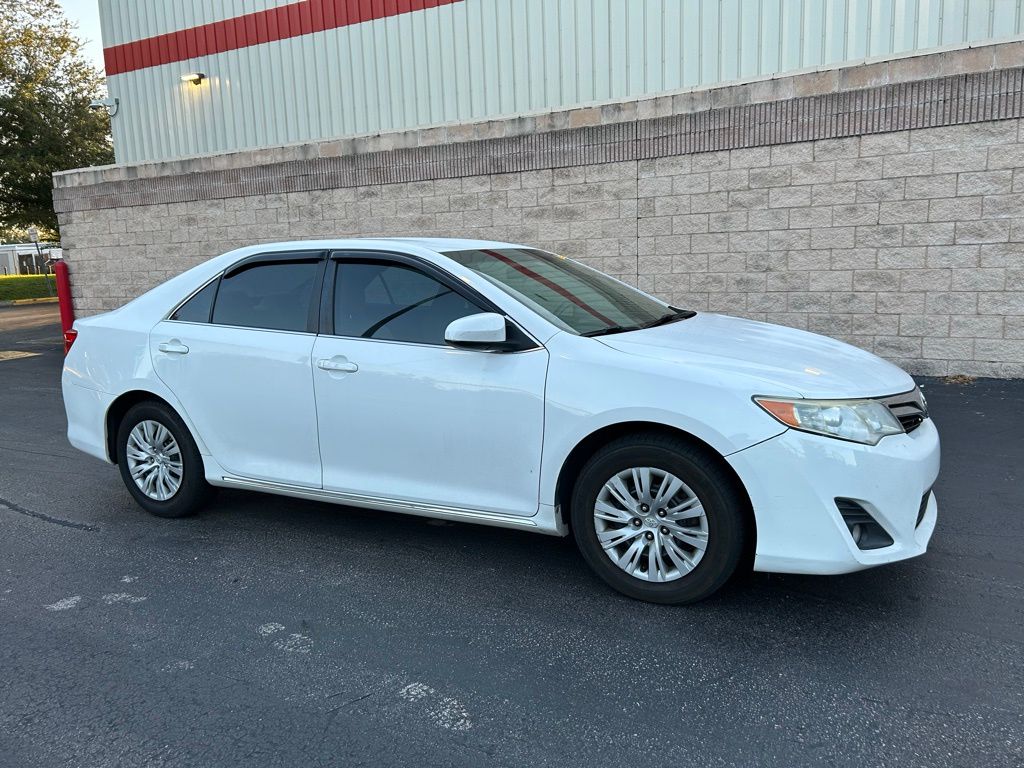 Thumbnail: 2013 Toyota Camry - 7