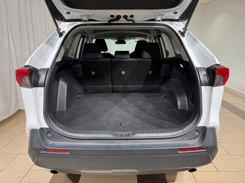 Thumbnail: 2025 Toyota RAV4 - 11