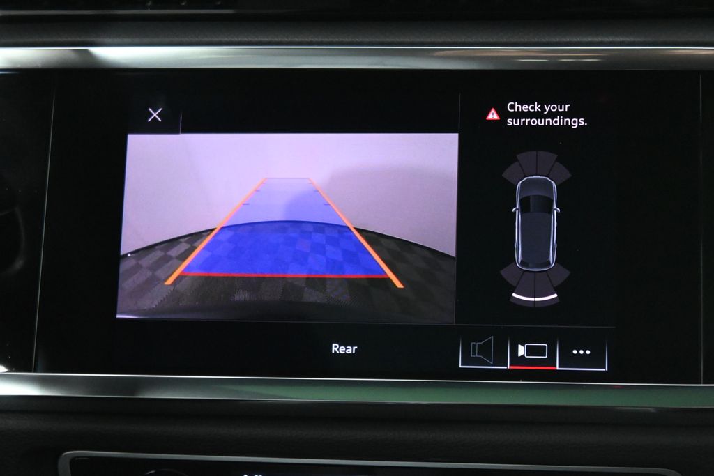 Thumbnail: 2021 Audi Q3 - 21