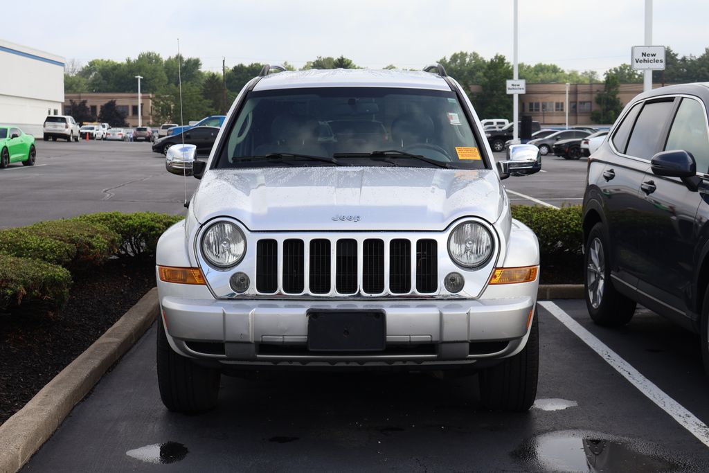 Thumbnail: 2007 Jeep Liberty - 2