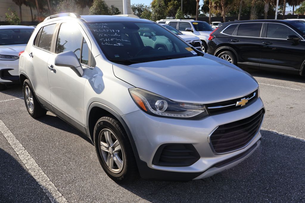 Thumbnail: 2019 Chevrolet Trax - 6