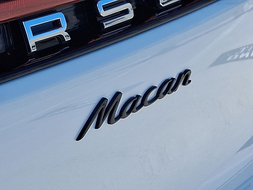 Thumbnail: 2026 Porsche Macan - 26