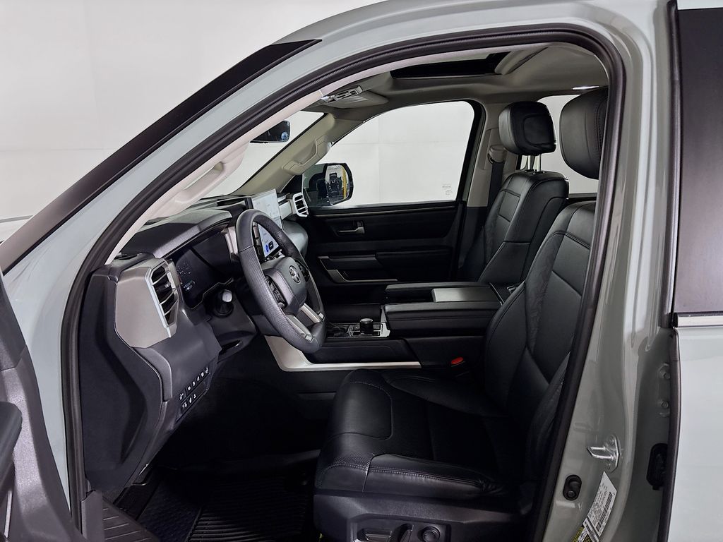 2024 Toyota Sequoia SR5