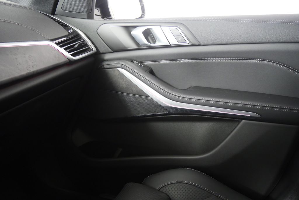 2023 BMW X5 xDrive40i 27