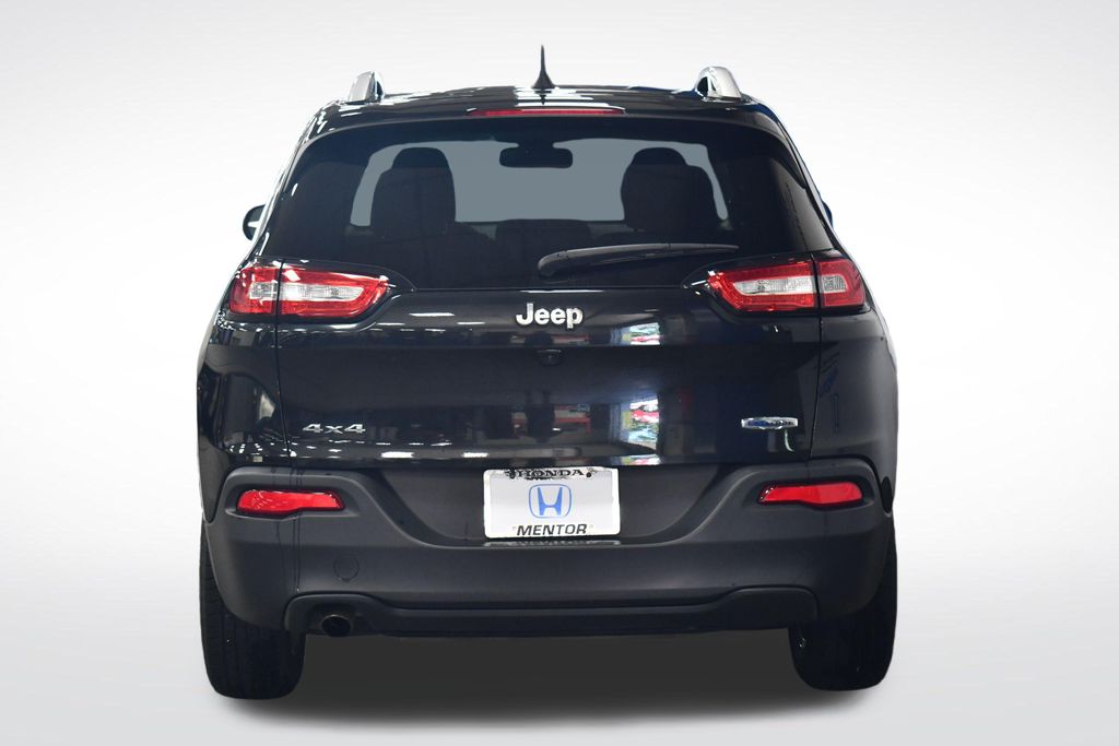 Thumbnail: 2016 Jeep Cherokee - 4