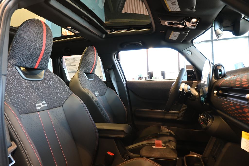 2025 MINI Cooper Hardtop S 23