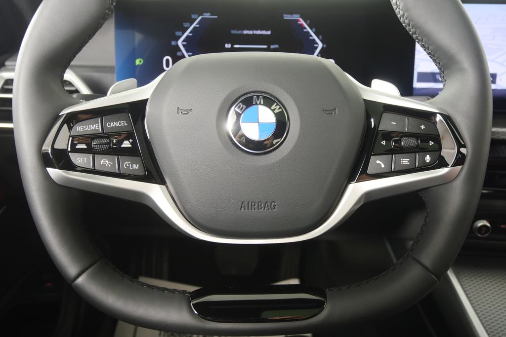 Thumbnail: 2025 BMW 3 Series - 18