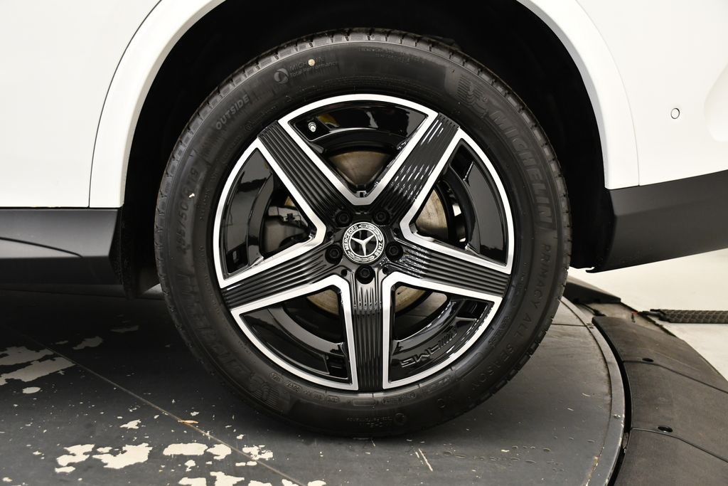 Thumbnail: 2025 Mercedes-Benz GLC - 14