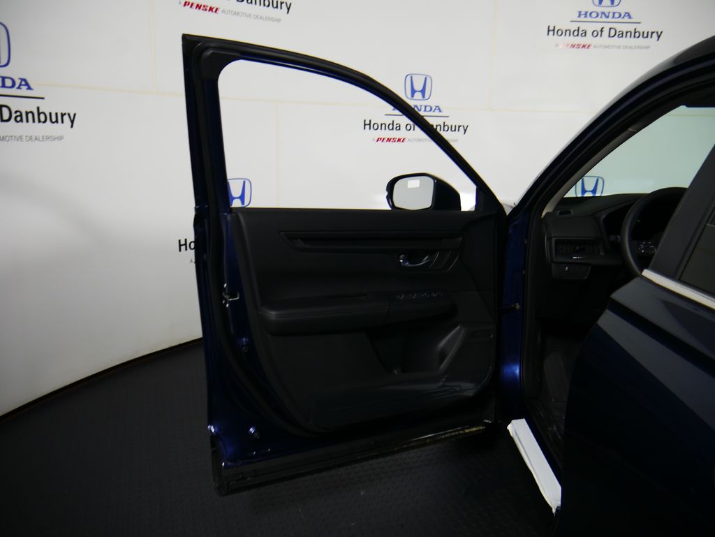 2025 Honda CR-V LX 13