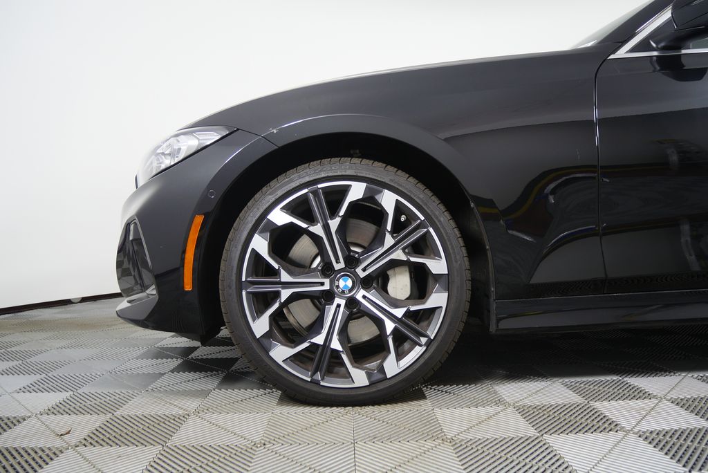 Thumbnail: 2025 BMW 3 Series - 7