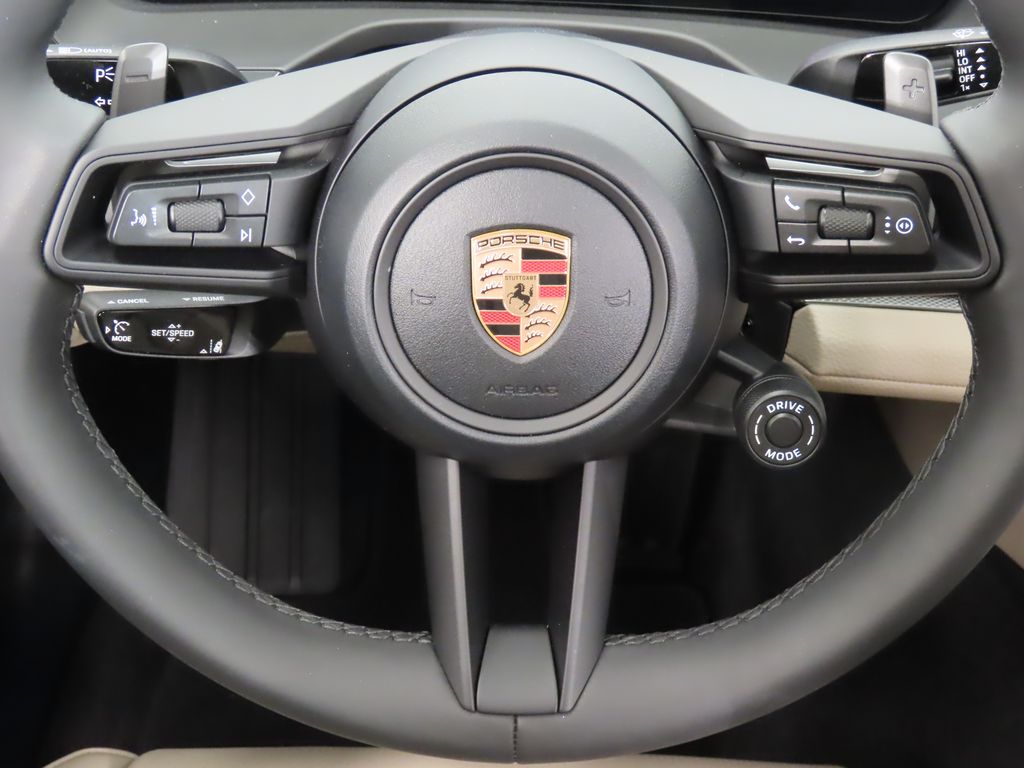 Thumbnail: 2026 Porsche Panamera - 19