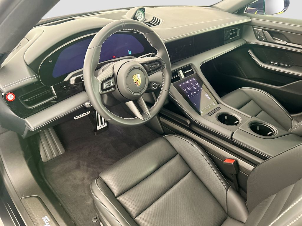 Thumbnail: 2026 Porsche Taycan - 4