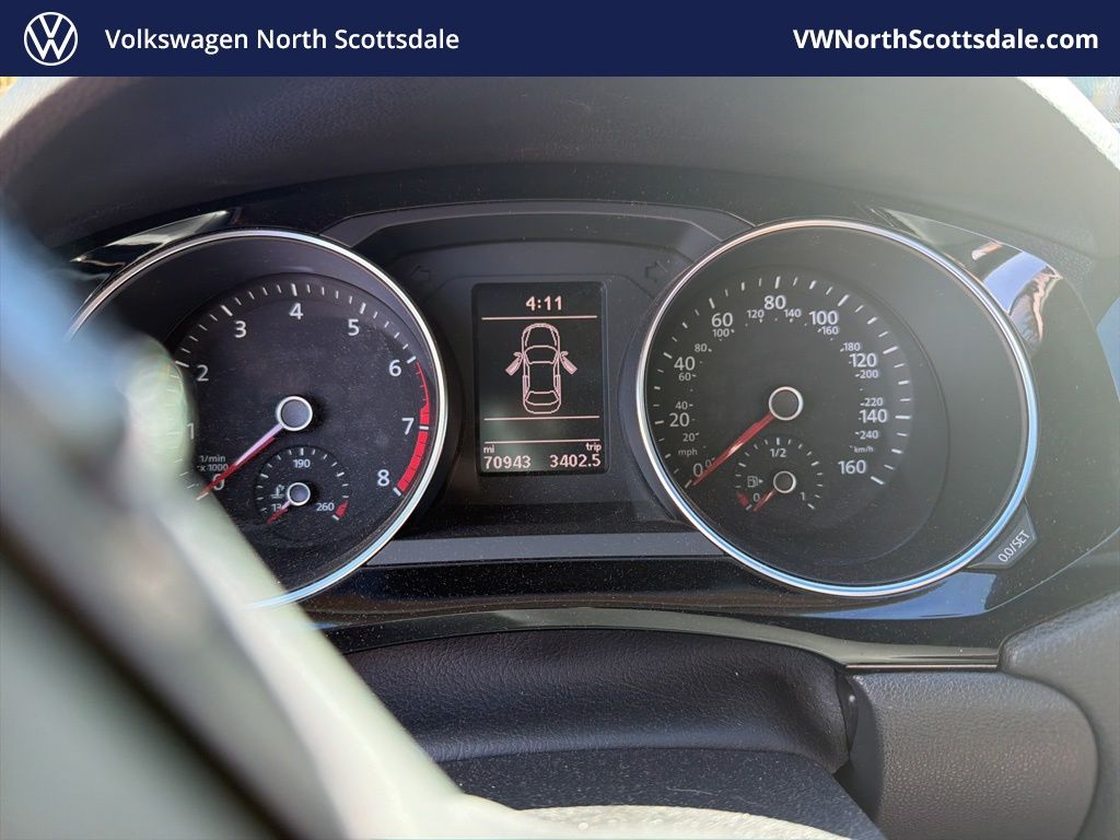 Thumbnail: 2017 Volkswagen Jetta - 1