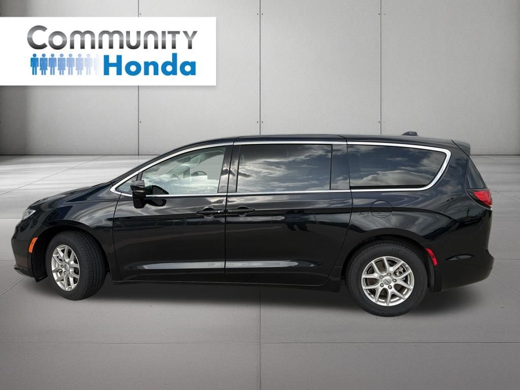 2024 Chrysler Pacifica Touring L Black at Community Toyota