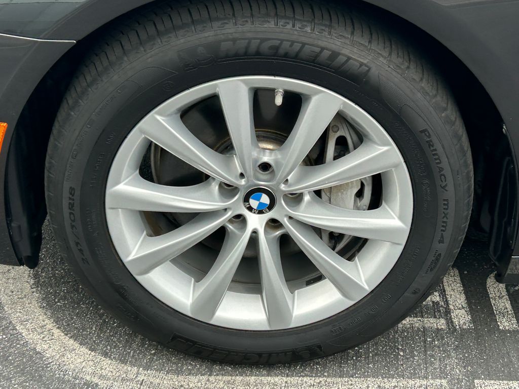Thumbnail: 2018 BMW 7 Series - 9
