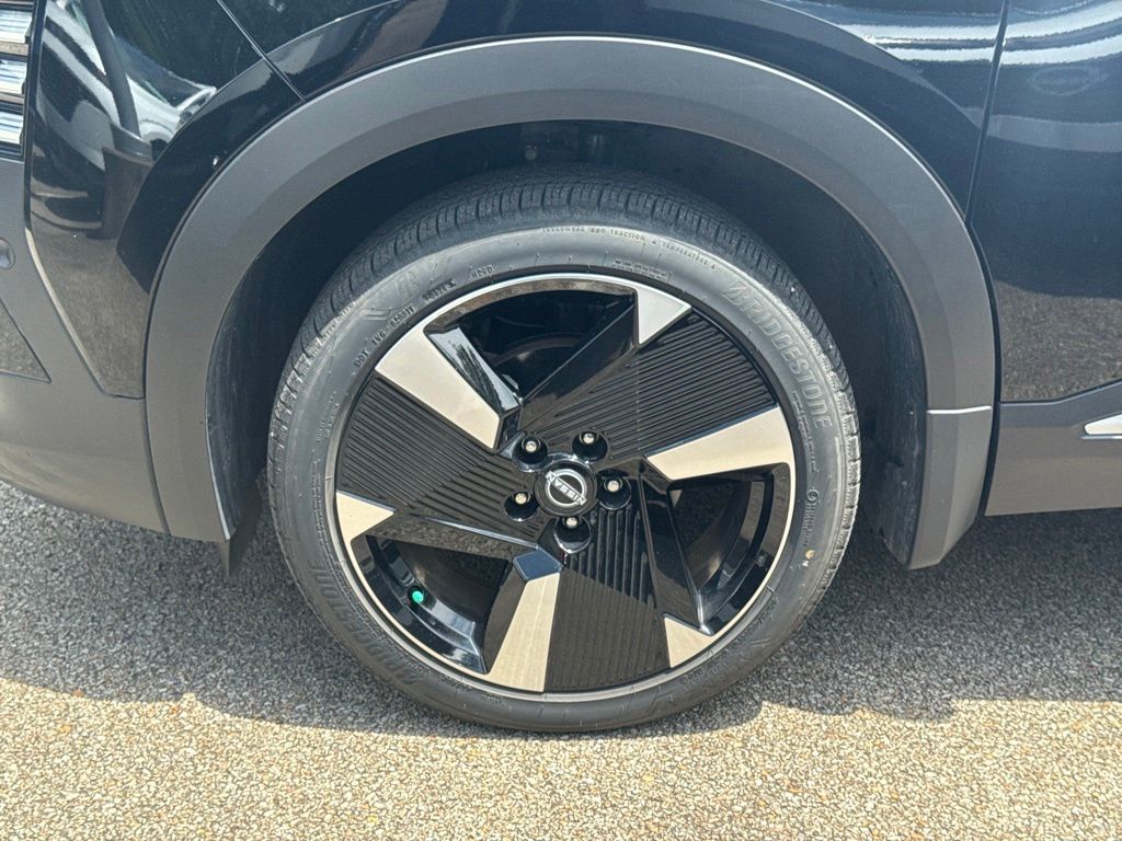 2025 Nissan Kicks SR Black at Rafferty Subaru