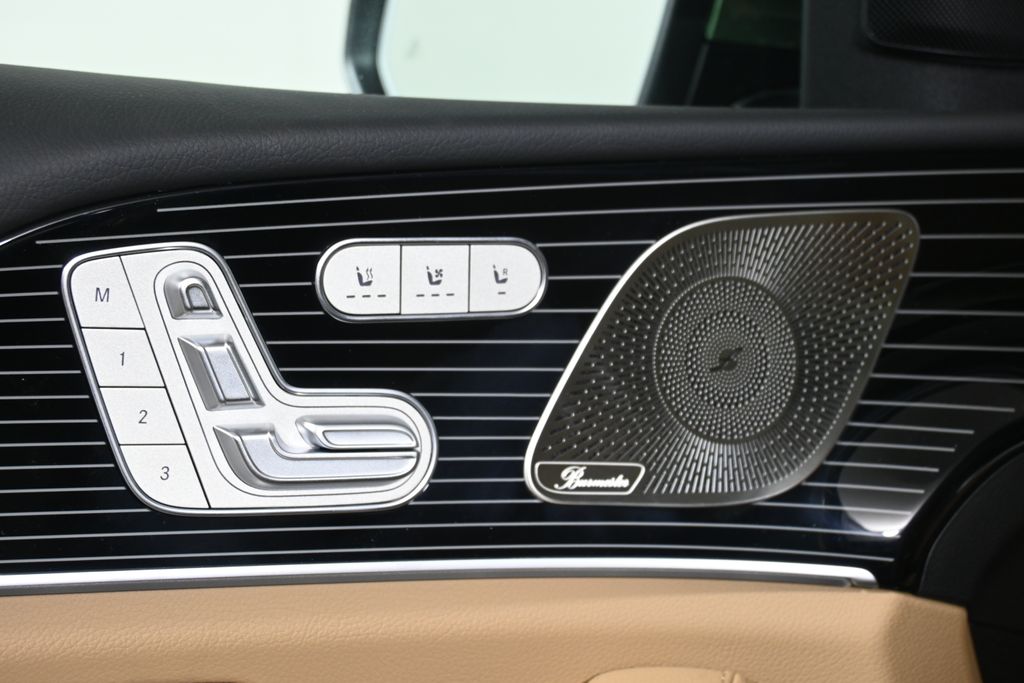 Thumbnail: 2026 Mercedes-Benz GLE - 25