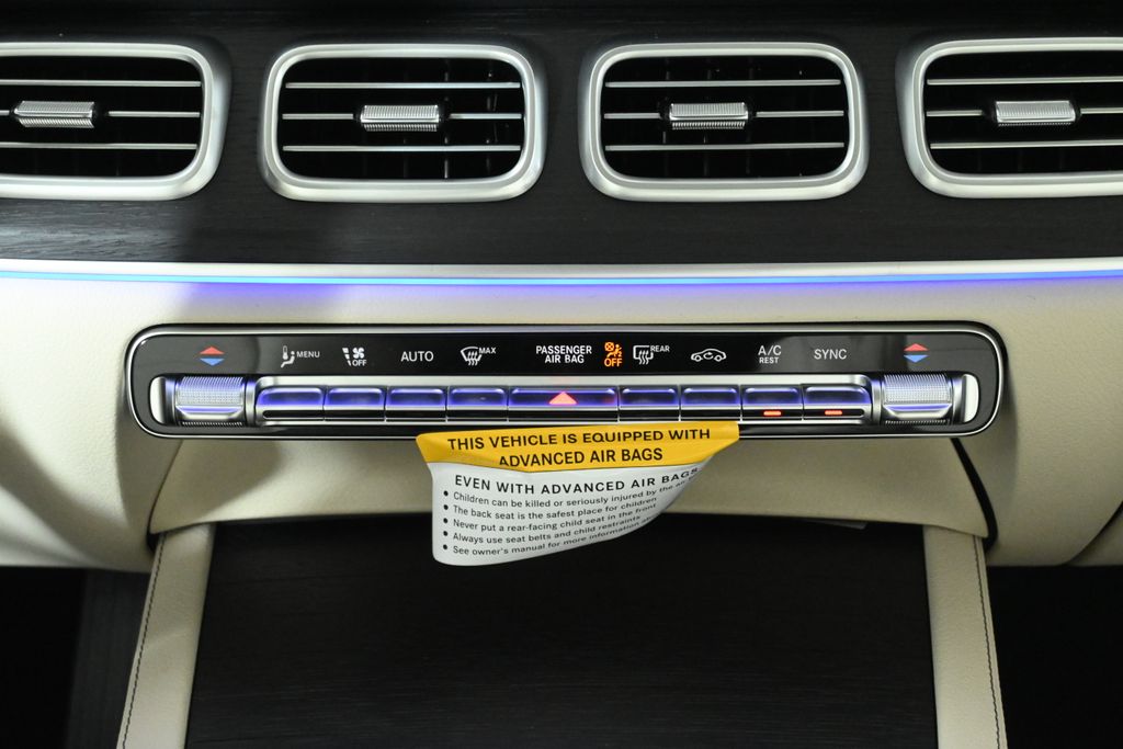 Thumbnail: 2026 Mercedes-Benz GLE - 18