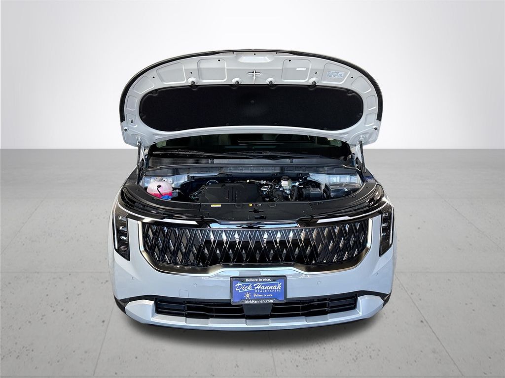 2027 Kia Carnival LX