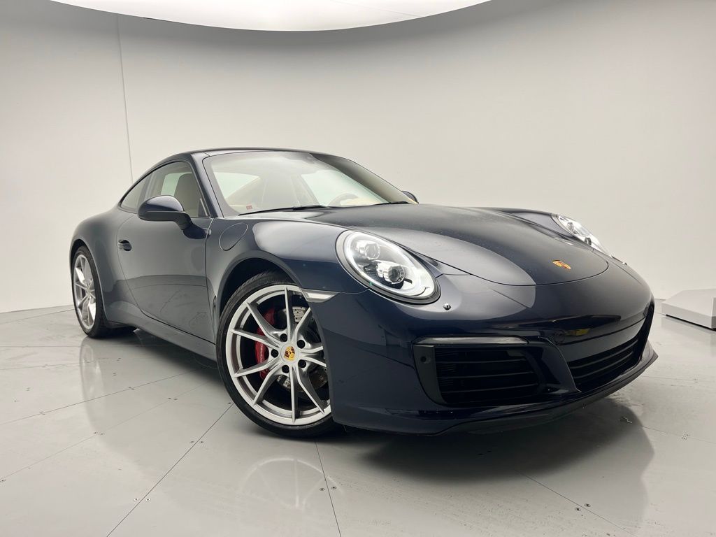 2017 Porsche 911 Carrera S 2