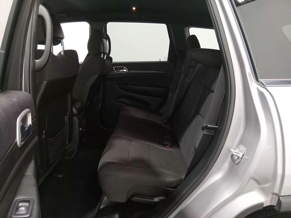 2019 Jeep Grand Cherokee Laredo E 4x4