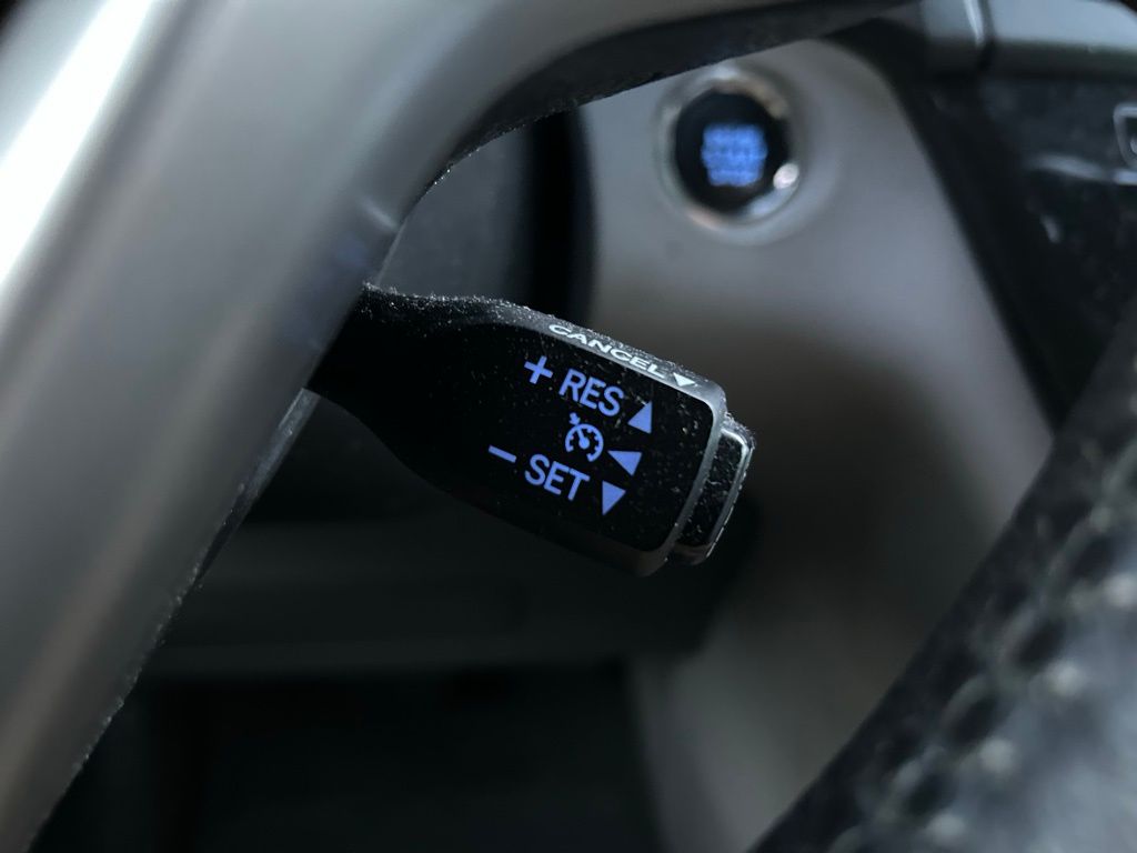 Thumbnail: 2017 Toyota Sienna - 25