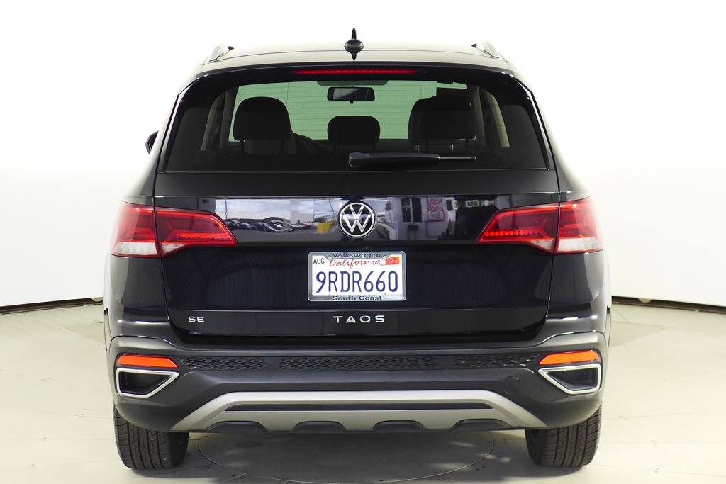 Thumbnail: 2022 Volkswagen Taos - 8