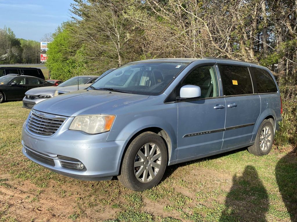 Crystal Blue Pearlcoat 2013 Chrysler Town & Country Touring FWD Minivan Front-Wheel Drive 6-Speed Automatic