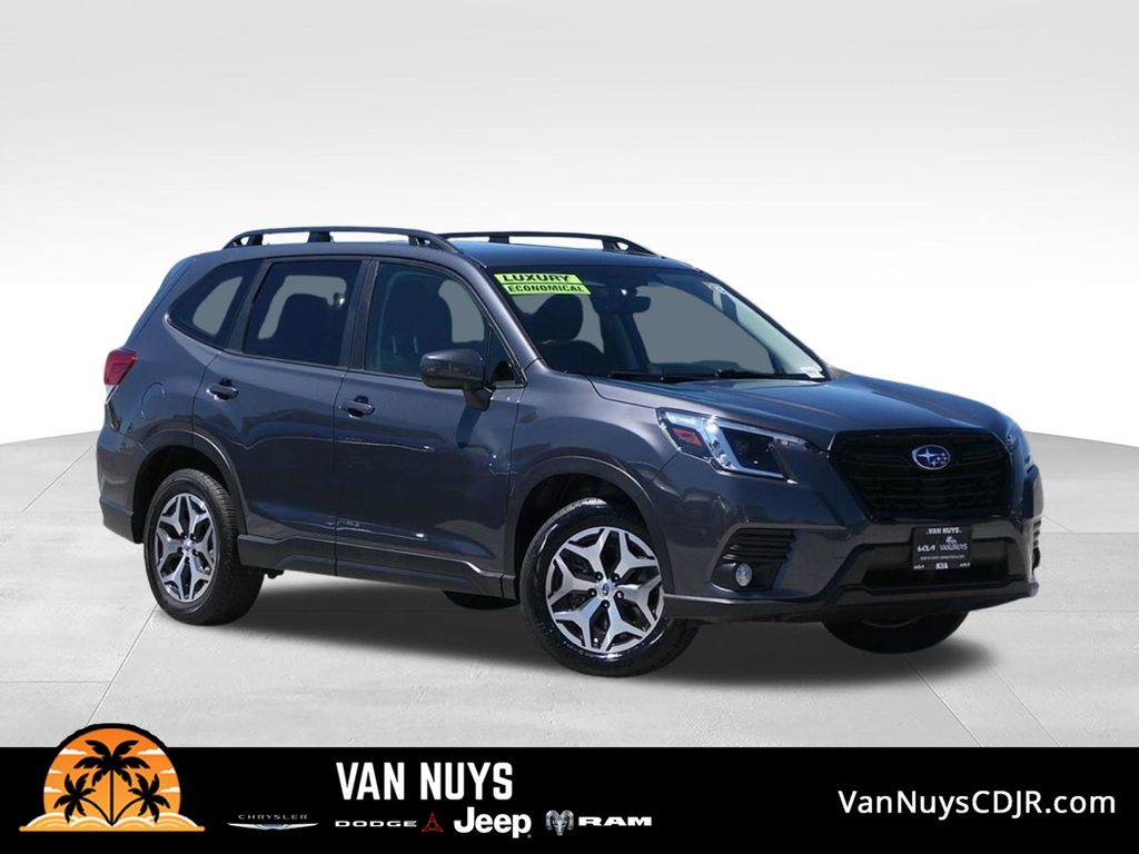 2023 Subaru Forester Gris (Gray Metallic) SUV/Crossover Tracción en las cuatro ruedas Transmisión variable continua
