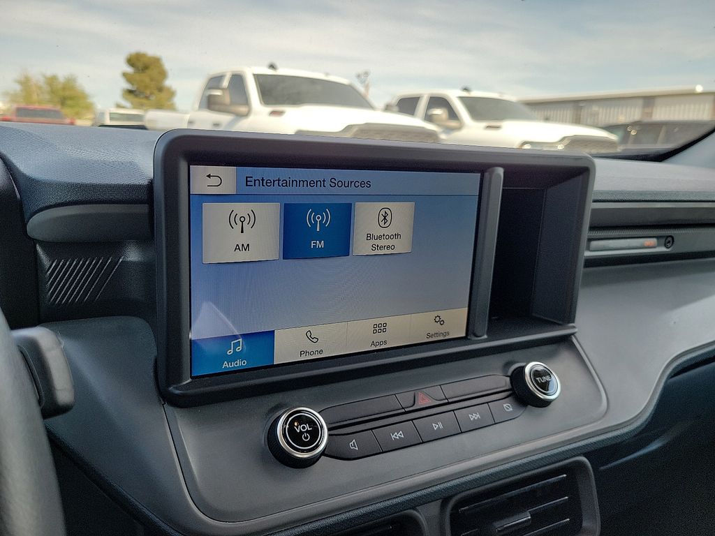Used 2022 White Ford XL image 21