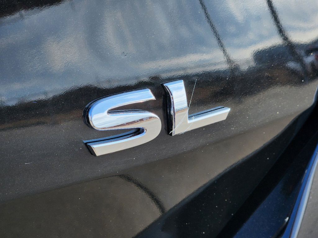 2019 Nissan Rogue SL 14