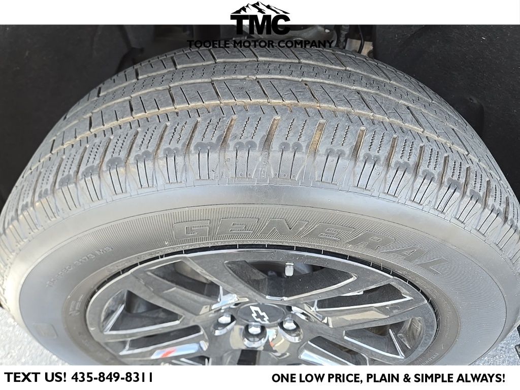 Used 2023 Blue Chevrolet Custom image 7