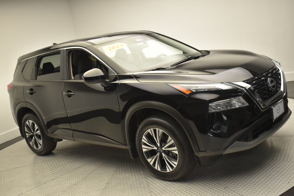 Thumbnail: 2023 Nissan Rogue - 3
