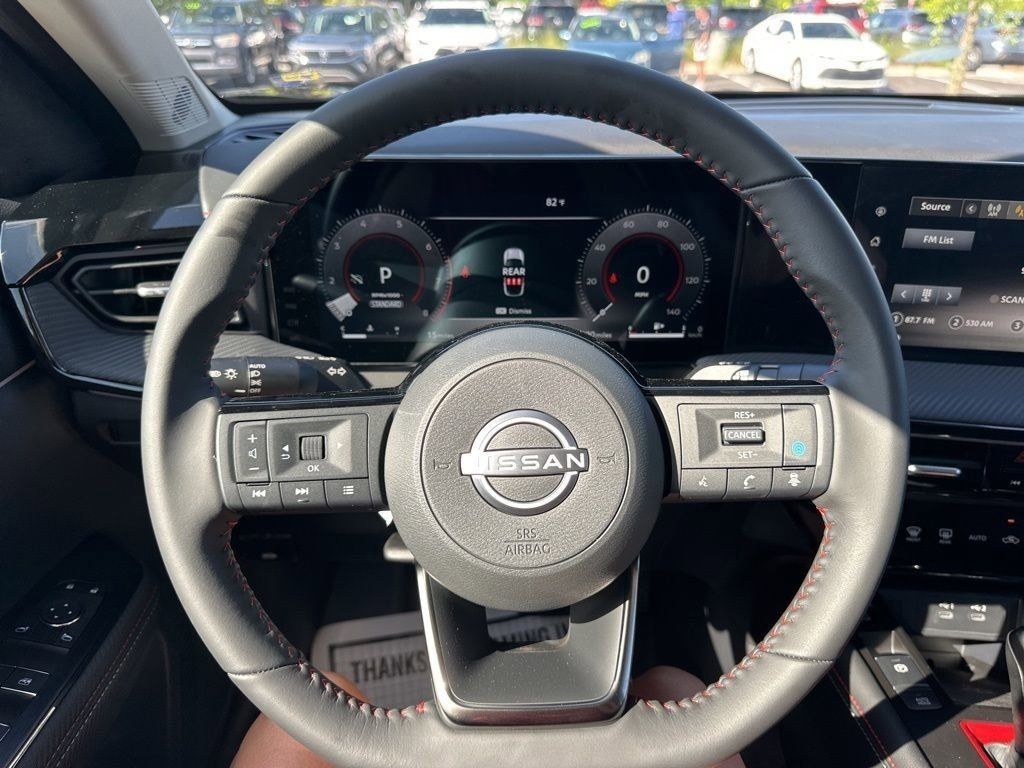 2025 Super Black Nissan Kicks SR FWD SUV