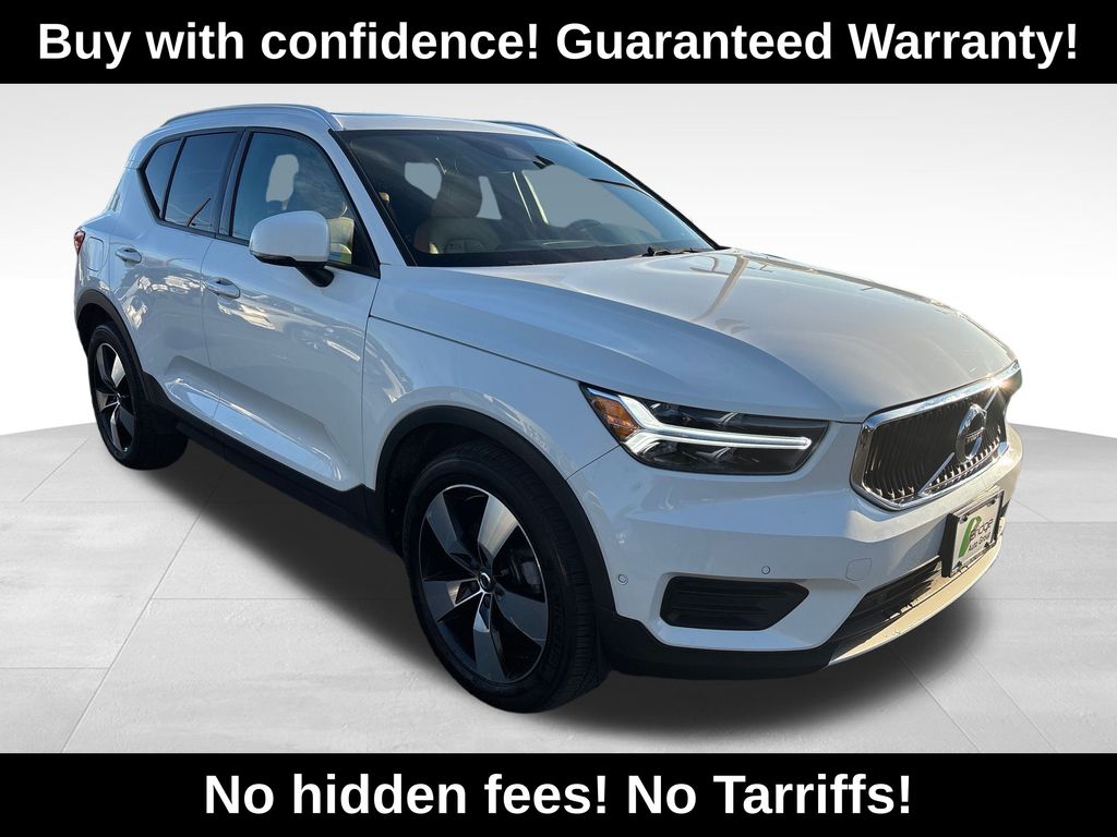 2019 Volvo XC40 T5 Momentum AWD