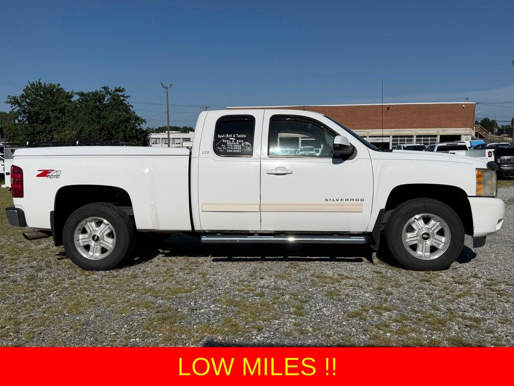 Used 2010 White Chevrolet LTZ image 3