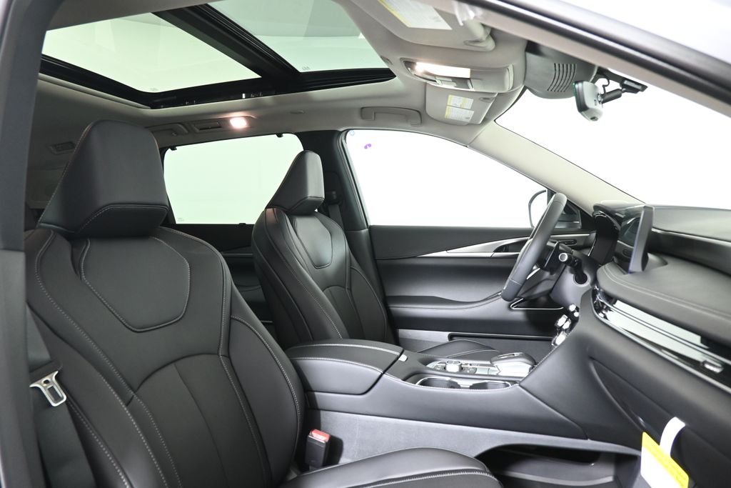 Thumbnail: 2026 INFINITI QX60 - 22