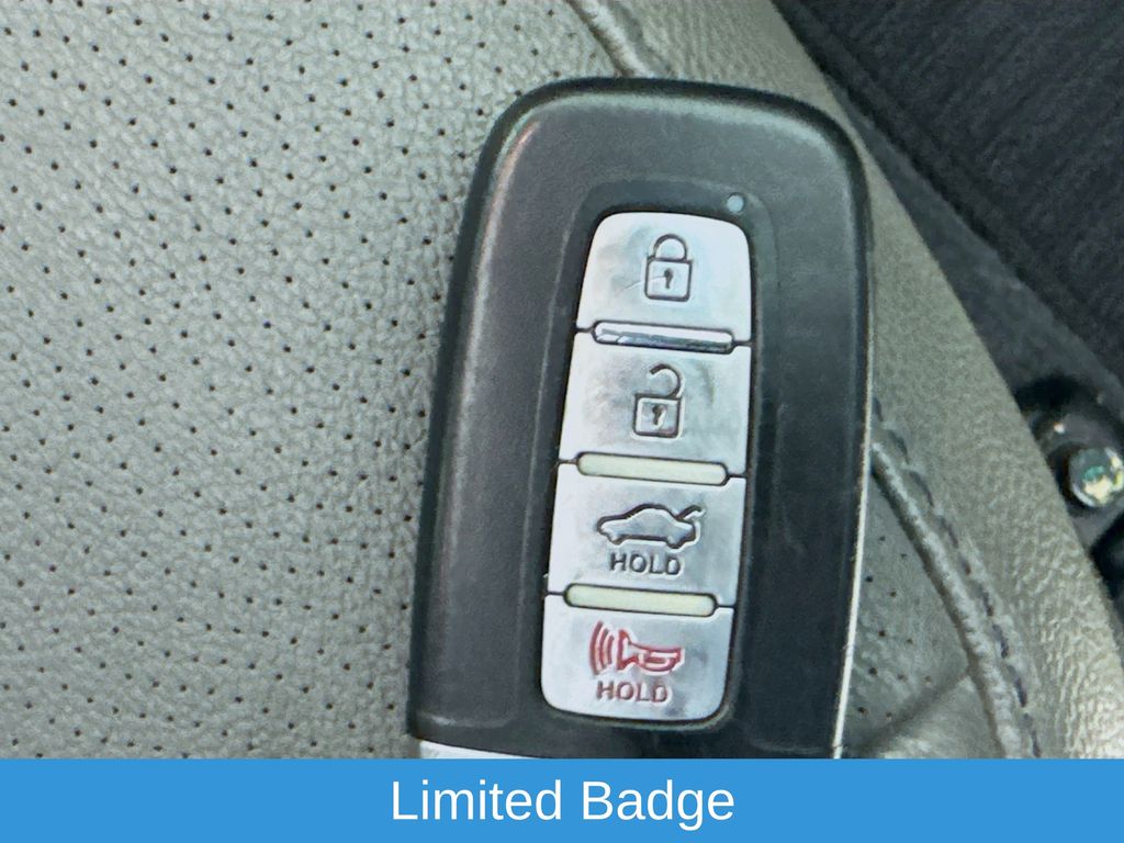 Used Car 2013 Hyundai Elantra  Limited For Sale Under $10,000 In Austin, Texas