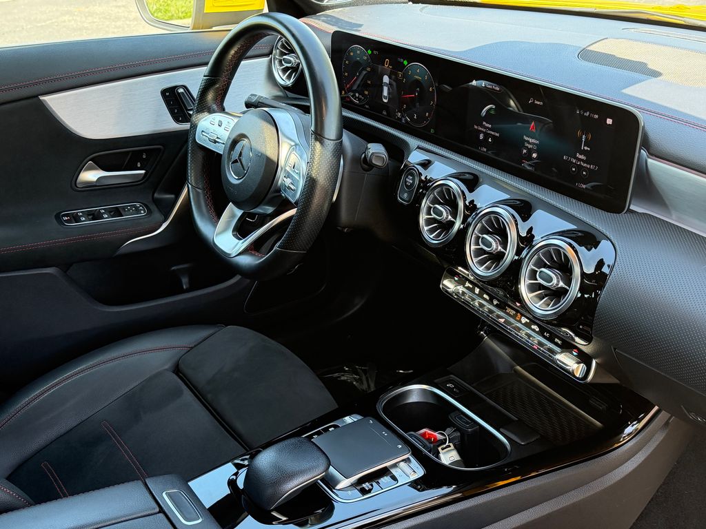Thumbnail: 2020 Mercedes-Benz CLA - 9