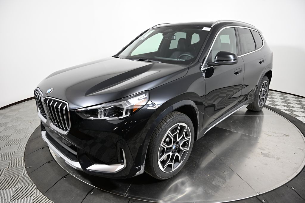 Thumbnail: 2026 BMW X1 - 1