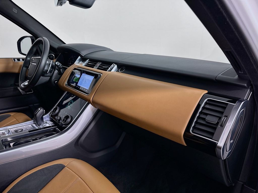 Thumbnail: 2020 Land Rover Range Rover Sport - 30