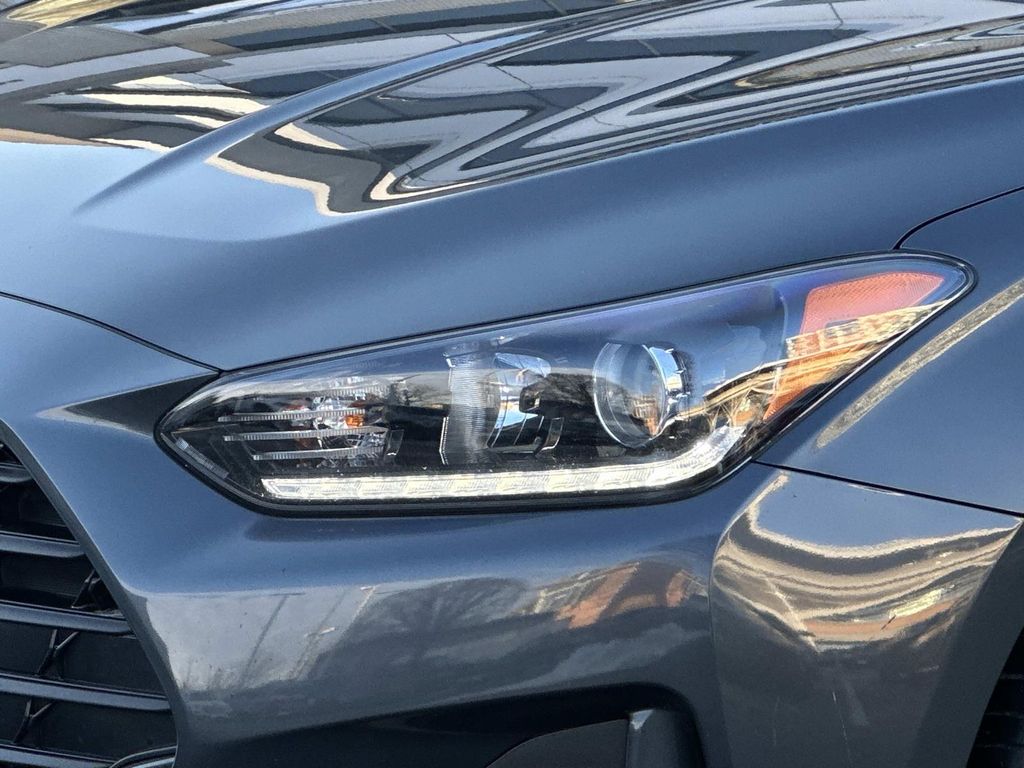 Thumbnail: 2020 Hyundai Veloster - 3