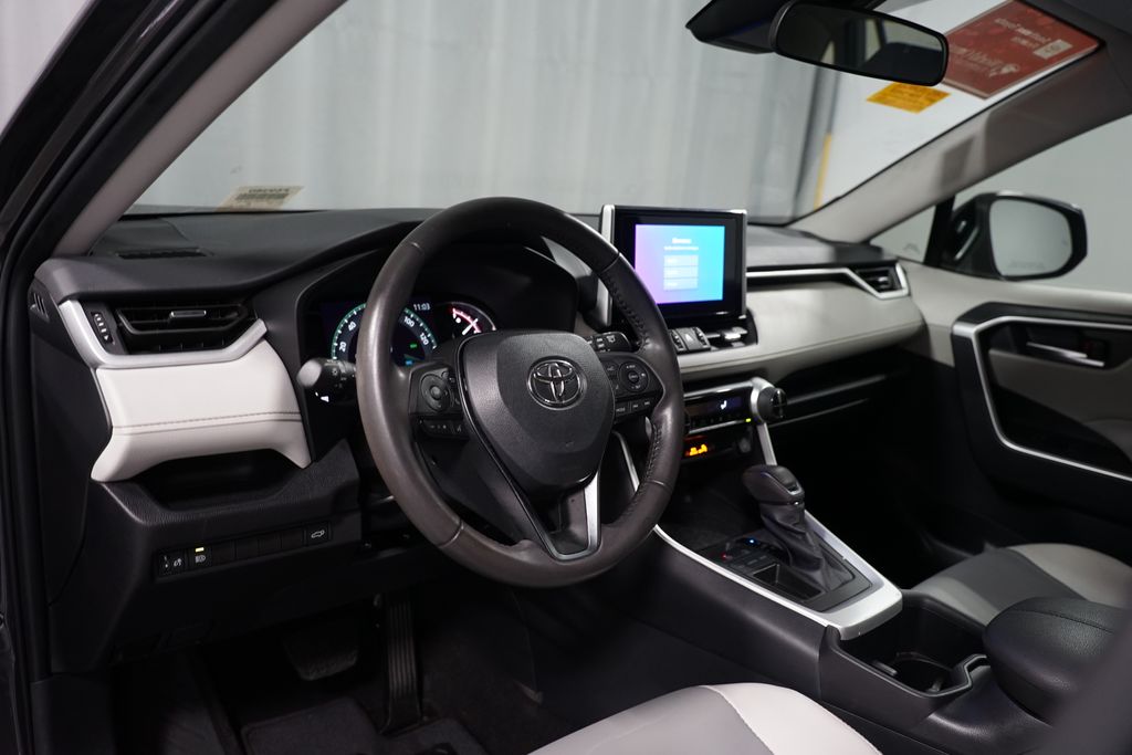 Thumbnail: 2024 Toyota RAV4 - 7