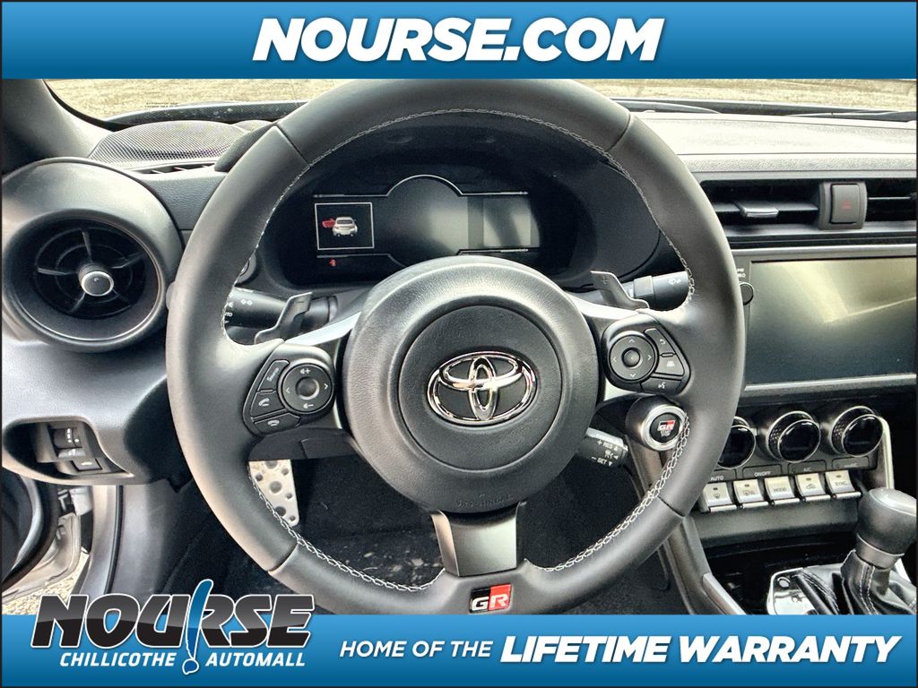 2025 Toyota GR86 Premium photo