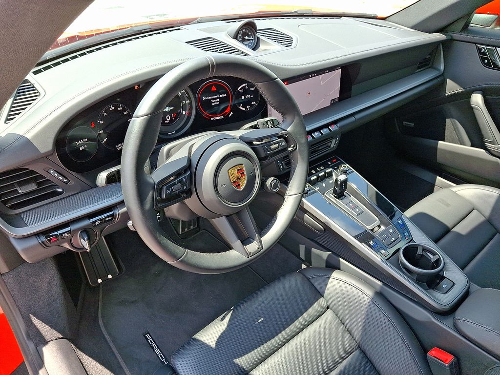 Thumbnail: 2020 Porsche 911 - 4