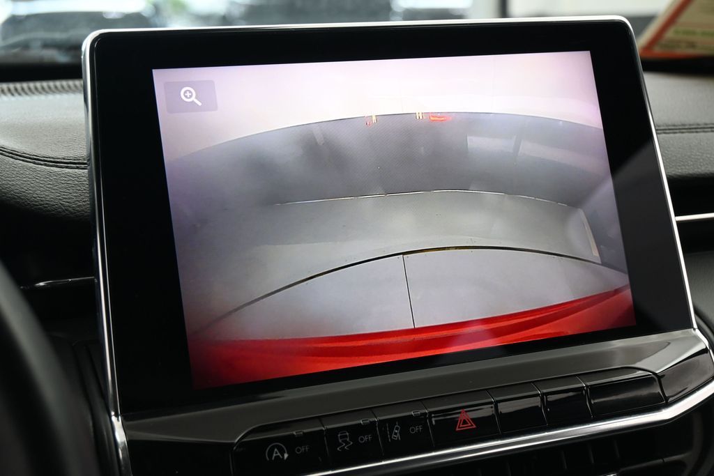 Used 2022 Redline Pearlcoat Jeep High Altitude image 18