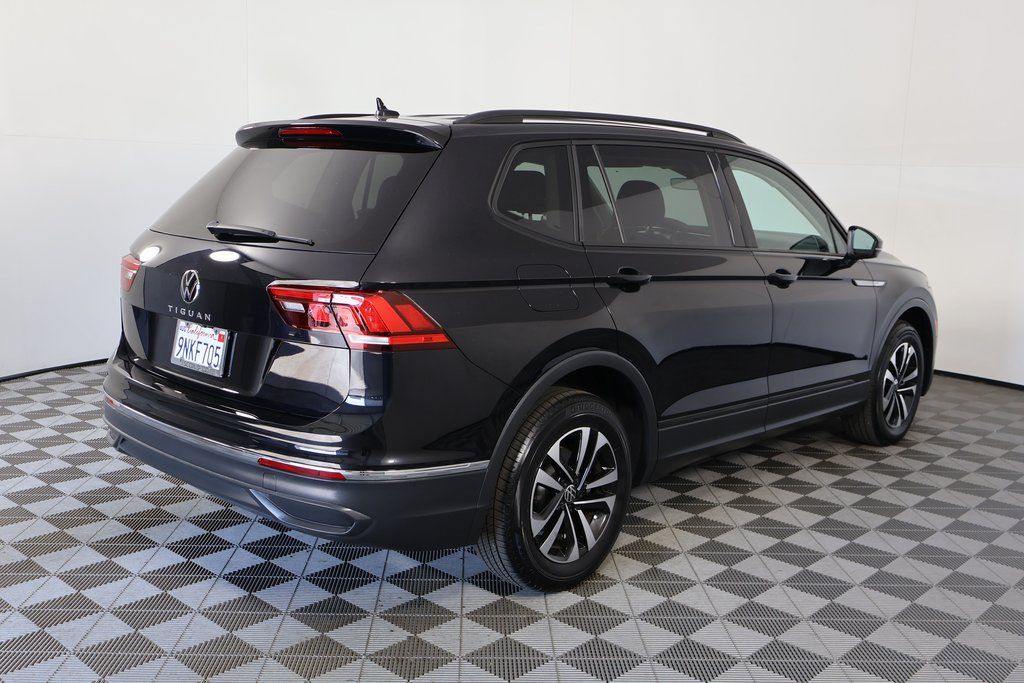 Thumbnail: 2024 Volkswagen Tiguan - 4