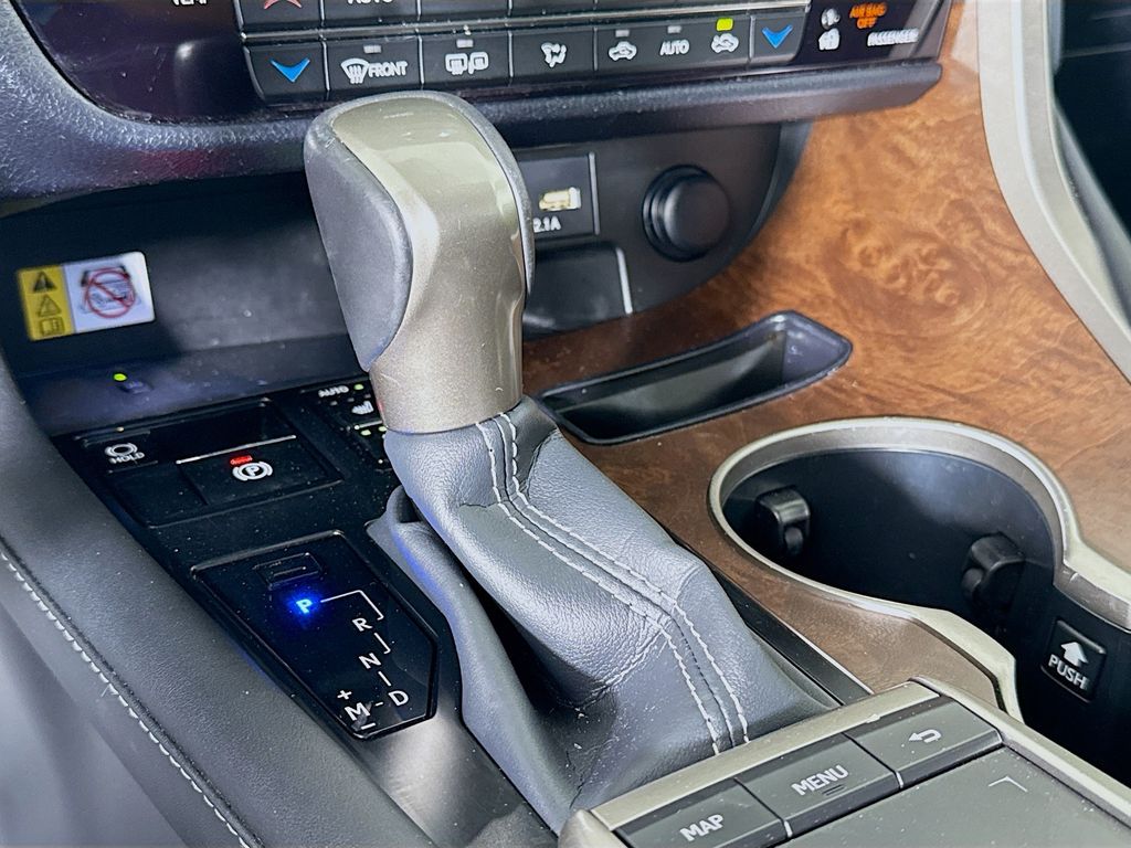 2022 Lexus RX 350L 17
