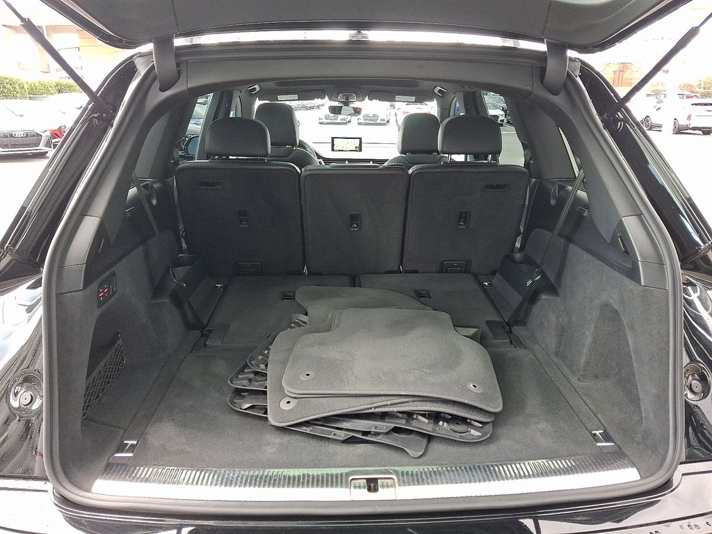 Thumbnail: 2017 Audi Q7 - 28